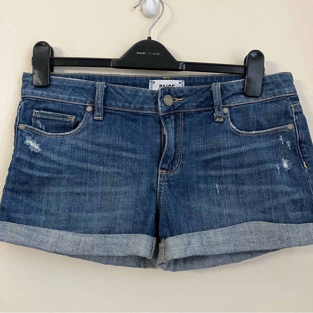 PAIGE Distressed Cuffed Hem Denim Jean Shorts Women’s  Size 28